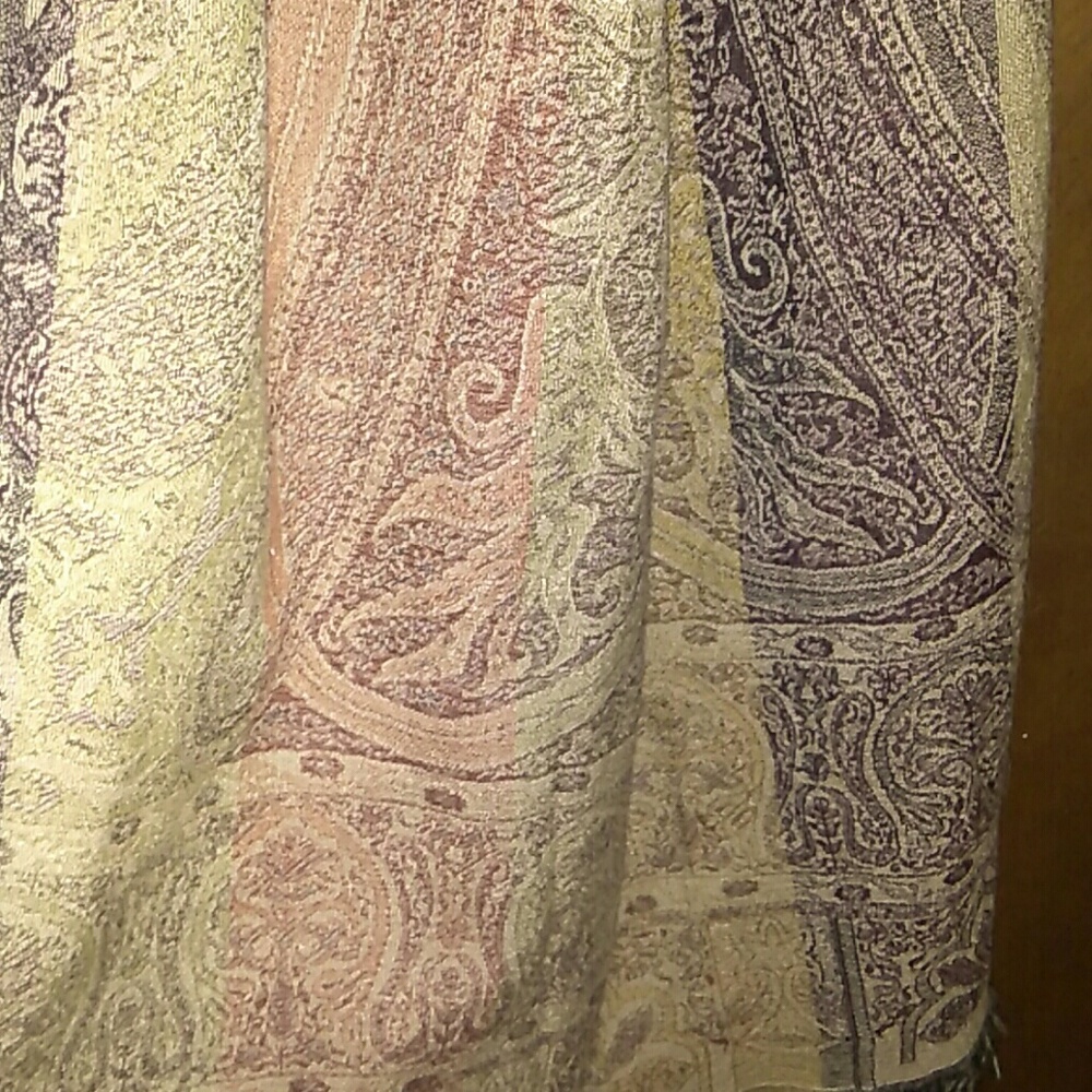 Scarf - Picture 2 of 4